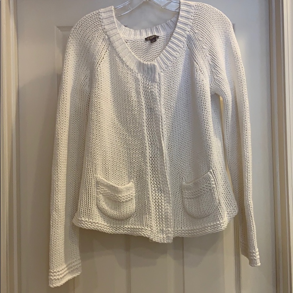 White snap front long sleeve cardigan